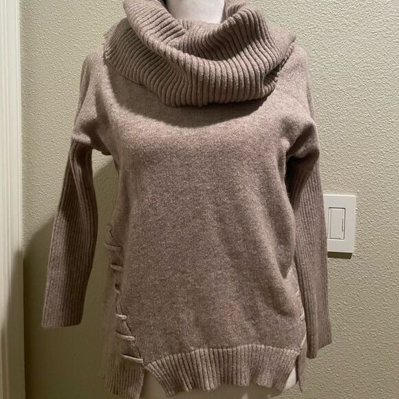 Tahari Women's Loose 2 Style Turtleneck Sweater Size S - Picture 1 of 8